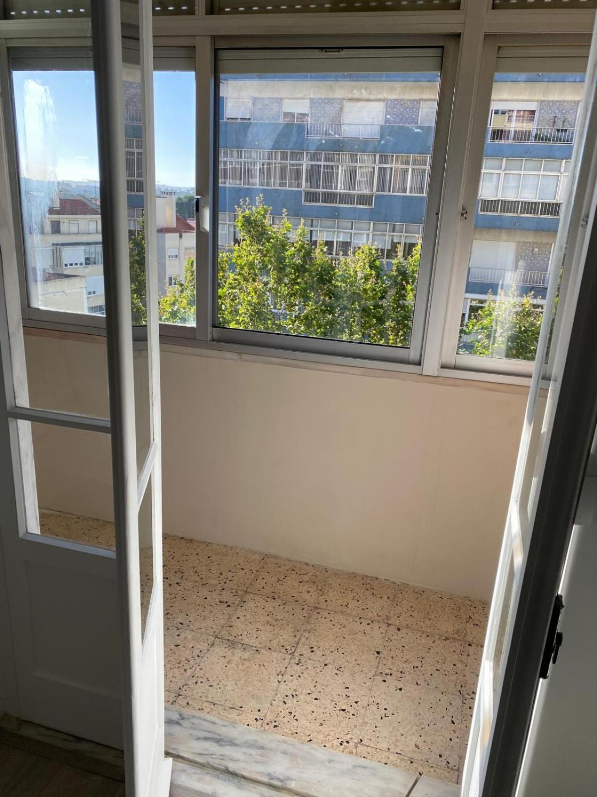 Room Alvalade Lisbona Esterno foto
