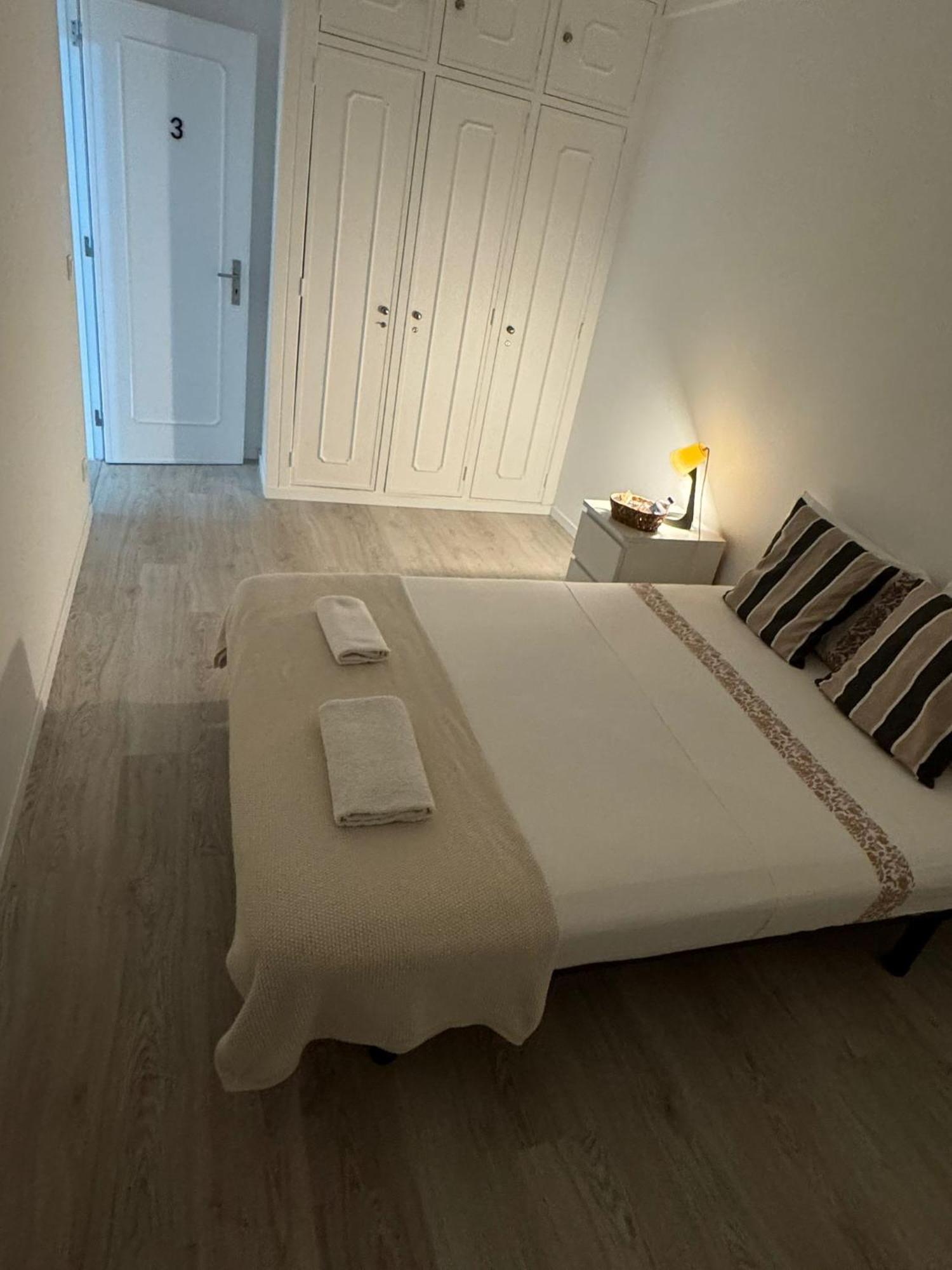 Room Alvalade Lisbona Esterno foto